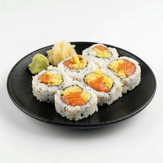 Salmon Cucumber Roll
